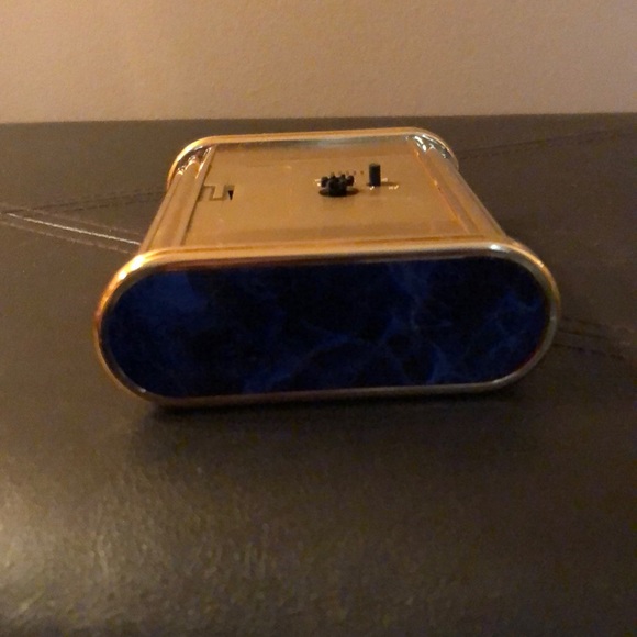 Blue Bulova clock - Picture 2 of 7